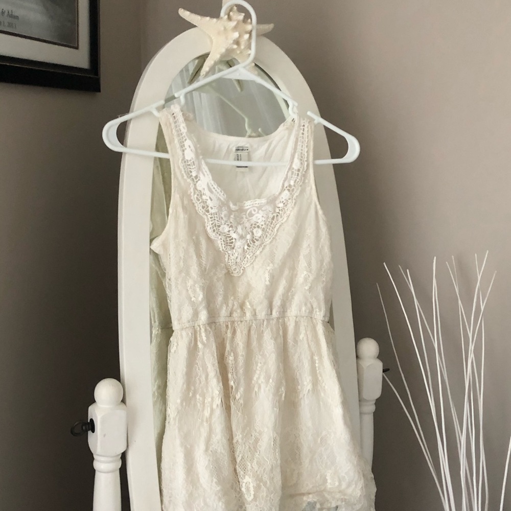 White Lace Dress! 🤍
